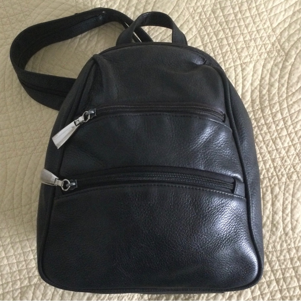 Elegant Genuine Black Woman’s shoulder/Backpack.